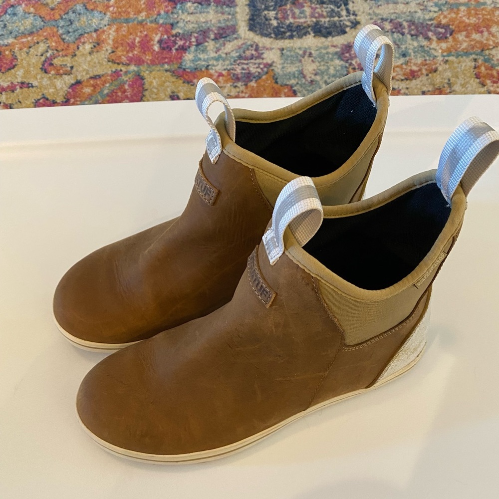 XTRATUF Womens brown leather boots